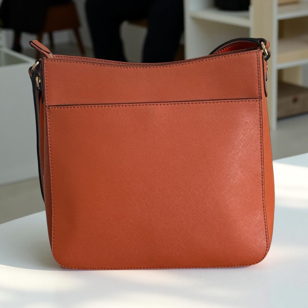 Authentic Michael Kors Saffiano Orange Leather Shoulder Crossbody Bag - Picture 4 of 16